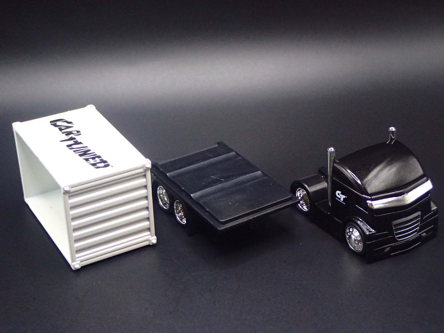 CAR TUNED COOL COE CONTAINER RIG 1:64 SCALE DIORAMA DIECAST MODEL CAR