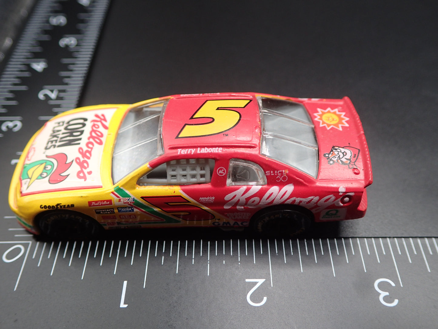 1996 CHEVY CHEVROLET MONTE CARLO 5 TERRY LABONTE NASCAR 1:64 DIECAST MODEL CAR