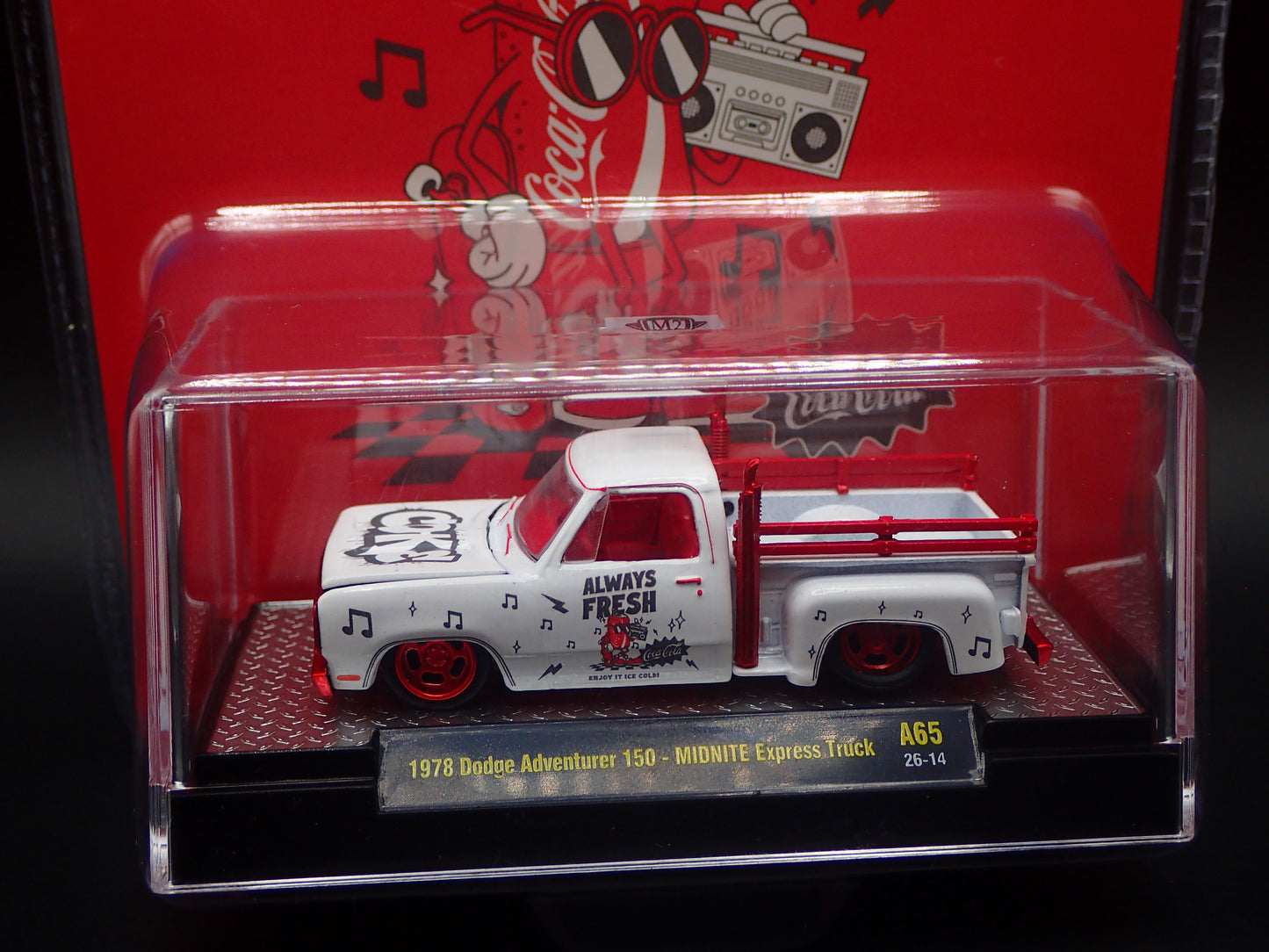 2026 M2 MACHINES 1978 DODGE ADVENTURER 150 MIDNITE EXPRESS COCA COLA RED CHASE 1/750 A65 26-14