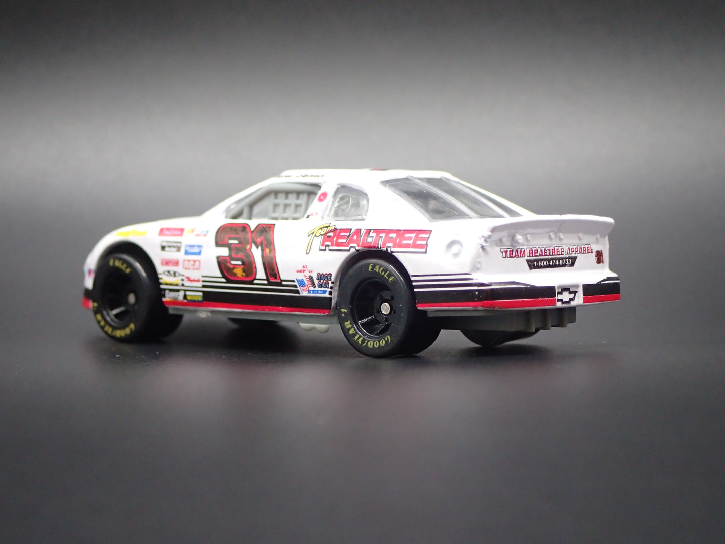 1996 CHEVY CHEVROLET MONTE CARLO 31 MIKE SKINNER REALTREE NASCAR 1:64 DIECAST CAR