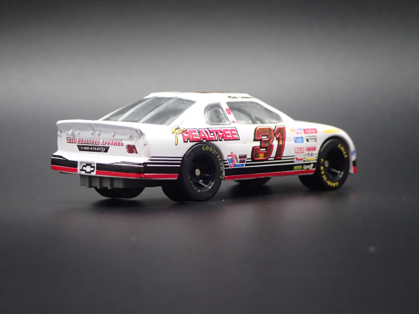 1996 CHEVY CHEVROLET MONTE CARLO 31 MIKE SKINNER REALTREE NASCAR 1:64 DIECAST CAR