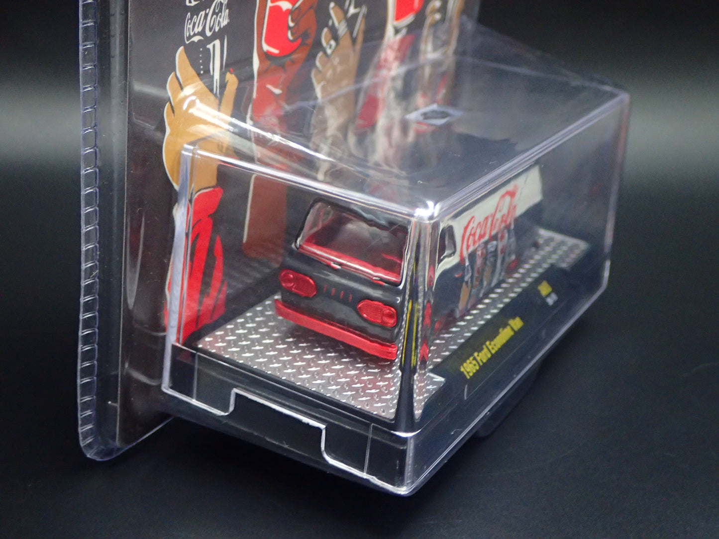 2026 M2 MACHINES 1965 FORD ECONOLINE VAN COCA COLA RED CHASE 1/750 A65 26-13