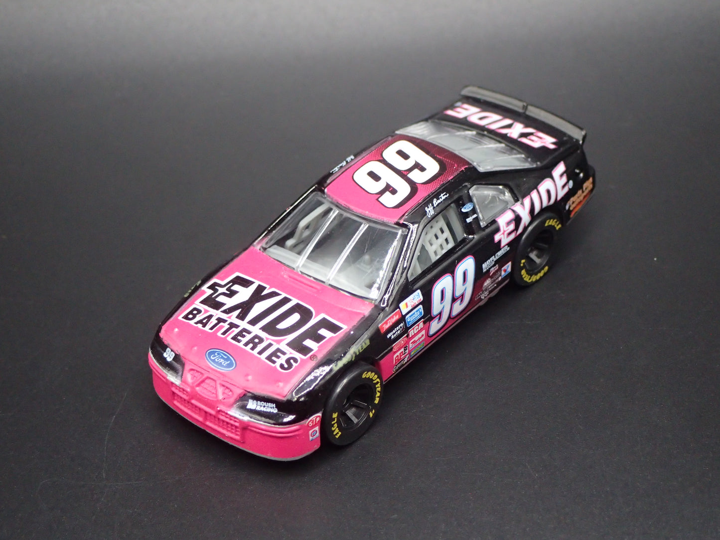 1997 FORD THUNDERBIRD 99 JEFF BURTON EXIDE NASCAR 1:64 SCALE DIECAST MODEL CAR