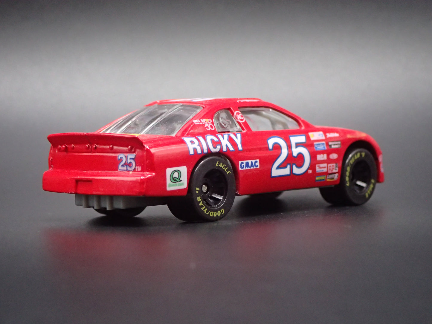 1997 97 CHEVY MONTE CARLO 2 RICKY CRAVEN HENDRICK NASCAR 1:64 SCALE DIECAST CAR