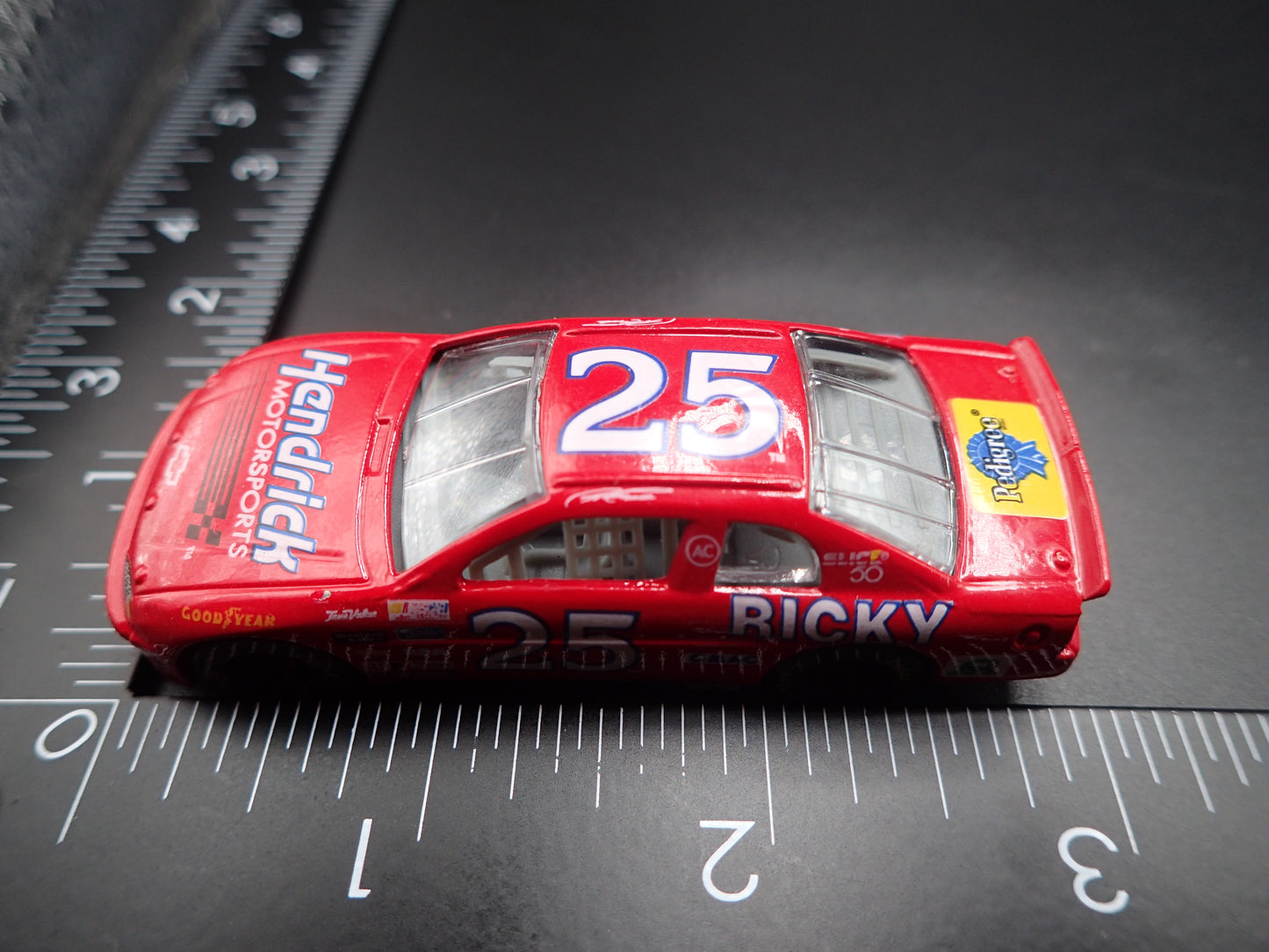1997 97 CHEVY MONTE CARLO 2 RICKY CRAVEN HENDRICK NASCAR 1:64 SCALE DIECAST CAR
