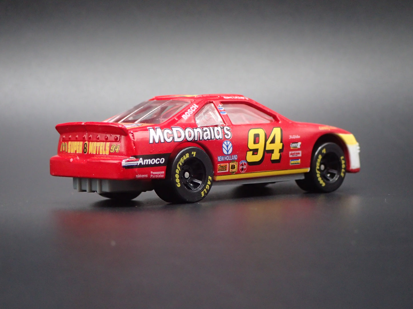 1997 97 FORD THUNDERBIRD 94 BILL ELLIOTT MCDONALDS NASCAR 1:64 DIECAST MODEL CAR