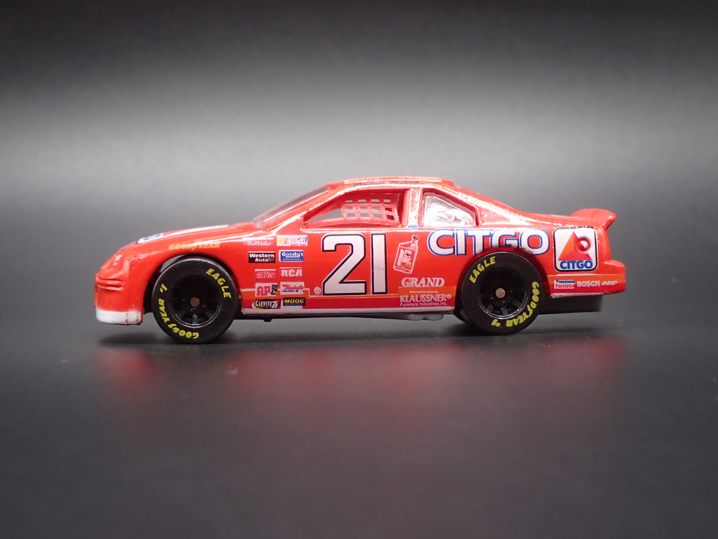 1997 FORD THUNDERBIRD 21 MICHAEL WALTRIP CITGO NASCAR 1:64 SCALE DIECAST CAR