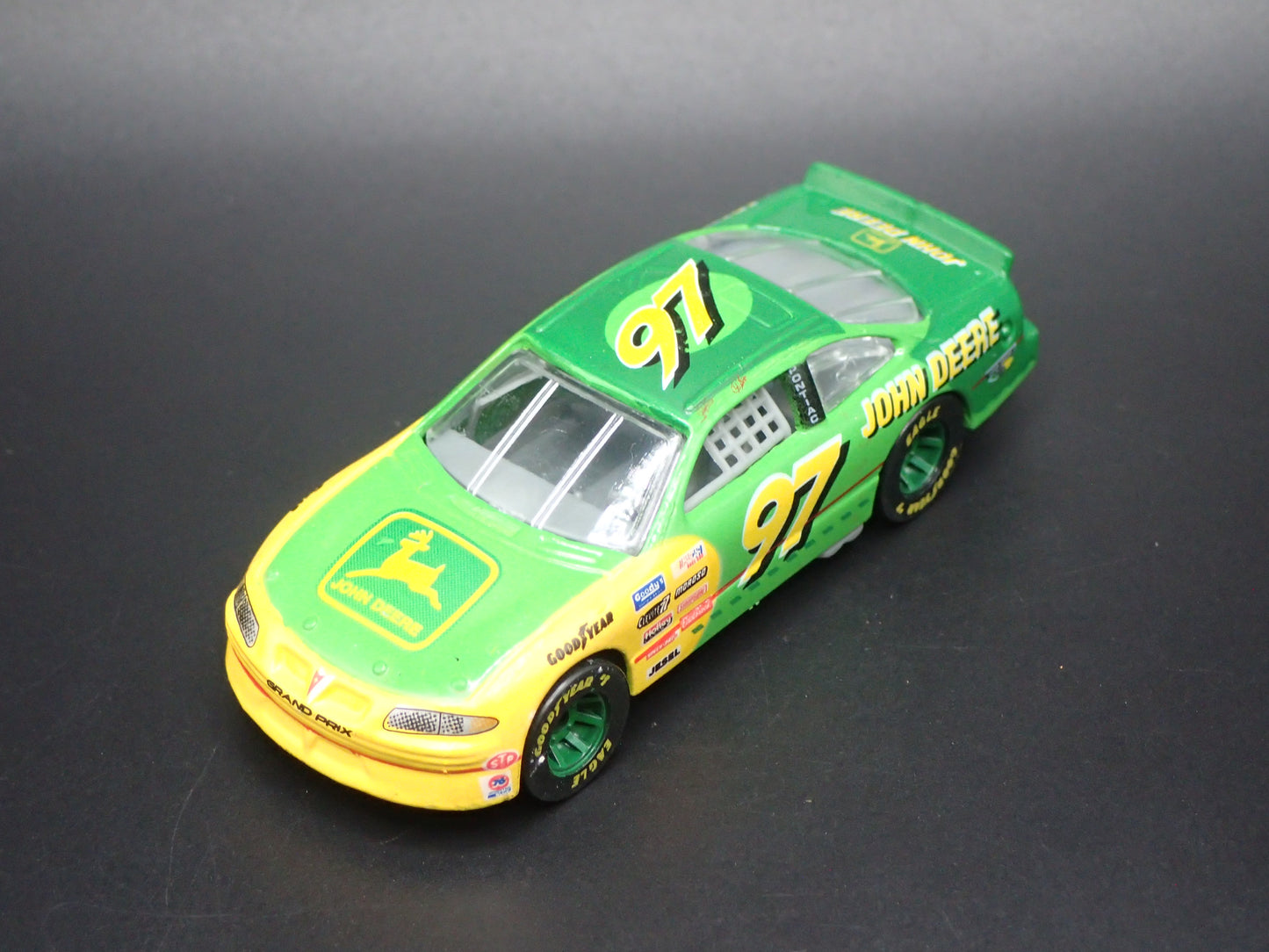 1997 97 PONTIAC GRAND PRIX 97 CHAD LITTLE JOHN DEERE NASCAR 1:64 SCALE DIECAST CAR