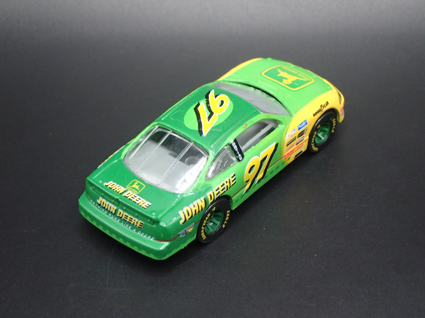 1997 97 PONTIAC GRAND PRIX 97 CHAD LITTLE JOHN DEERE NASCAR 1:64 SCALE DIECAST CAR