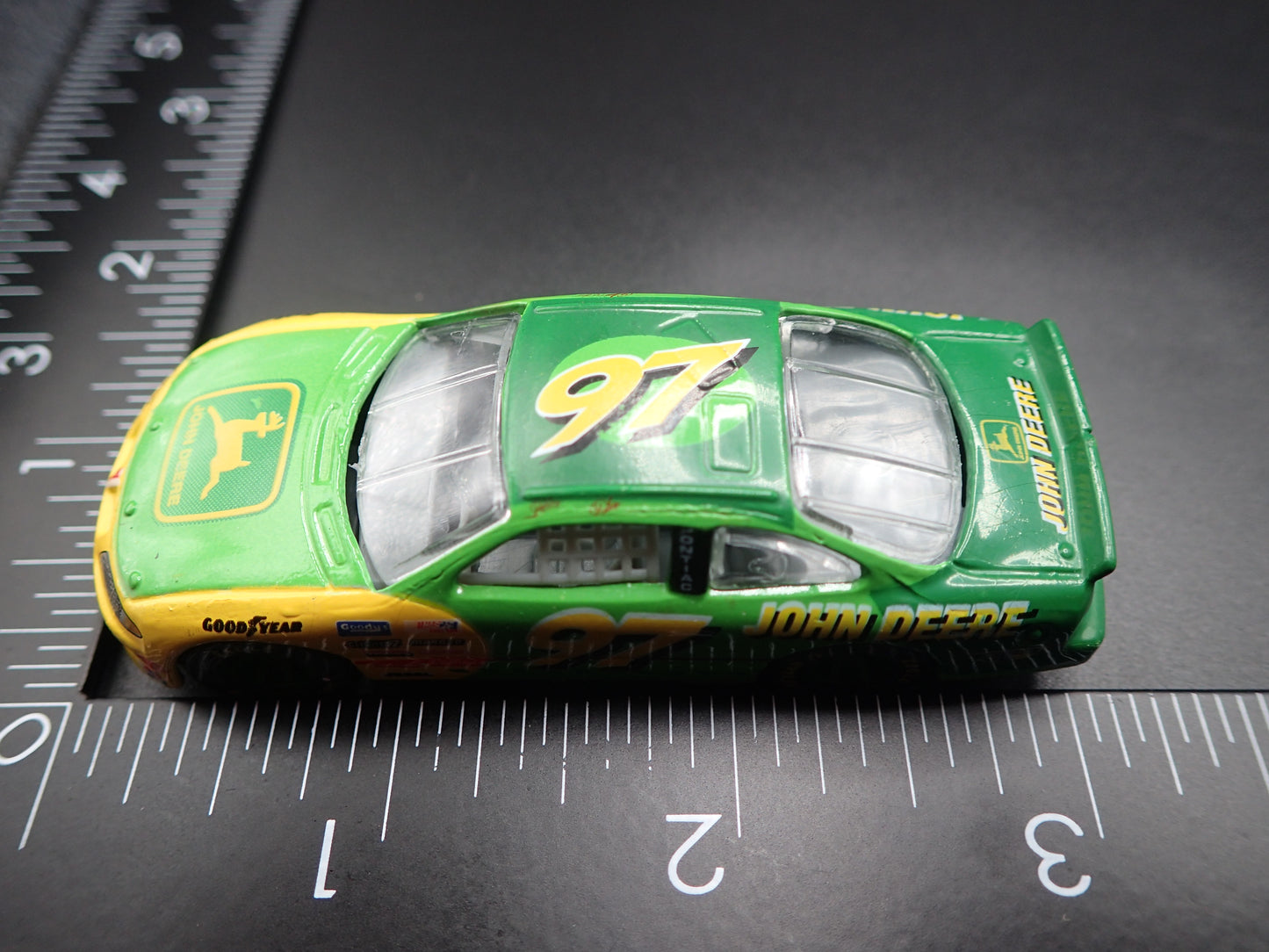1997 97 PONTIAC GRAND PRIX 97 CHAD LITTLE JOHN DEERE NASCAR 1:64 SCALE DIECAST CAR
