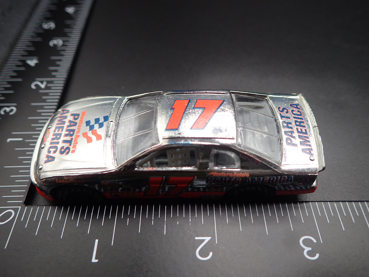 1997 CHEVY CHEVROLET MONTE CARLO DARRELL WALTRIP NASCAR 1:64 SCALE DIECAST CAR