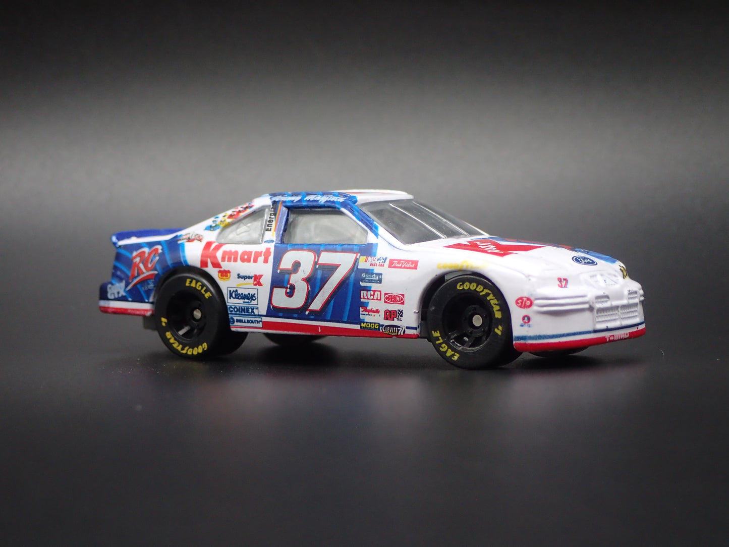 1997 97 FORD THUNDERBIRD 37 JEREMY MAYFIELD KMART NASCAR 1/64 SCALE DIECAST CAR