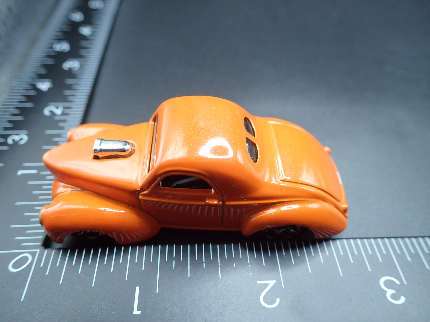 1941 41 WILLYS COUPE ORANGE 1:64 SCALE COLLECTIBLE DIORAMA DIECAST MODEL CAR