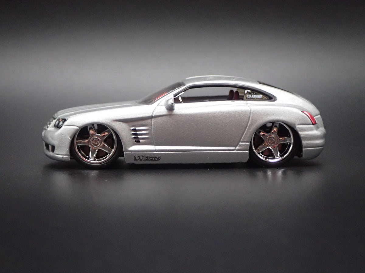 2004-2008 CHYSLER CROSSFIRE SILVER RARE 1:64 SCALE COLLECTIBLE DIORAMA DIECAST MODEL CAR