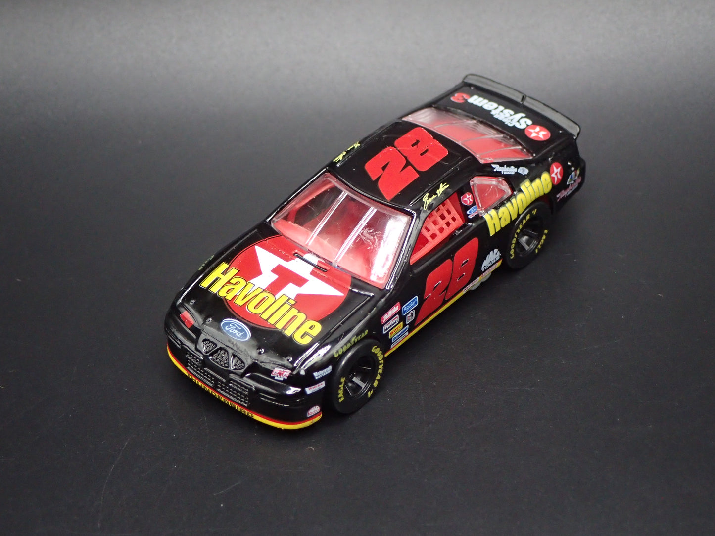 1997 97 FORD THUNDERBIRD 28 ERNIE IRVAN HAVOLINE NASCAR 1:64 SCALE DIECAST CAR