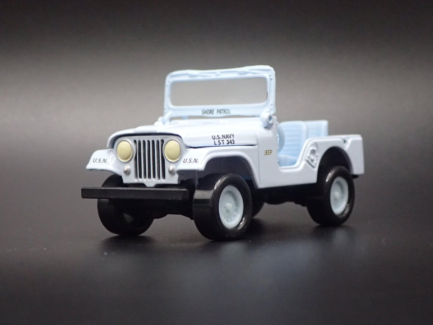 1944-1986 JEEP CJ5 US NAVY 1/64 SCALE COLLECTIBLE DIORAMA DIECAST MODEL CAR