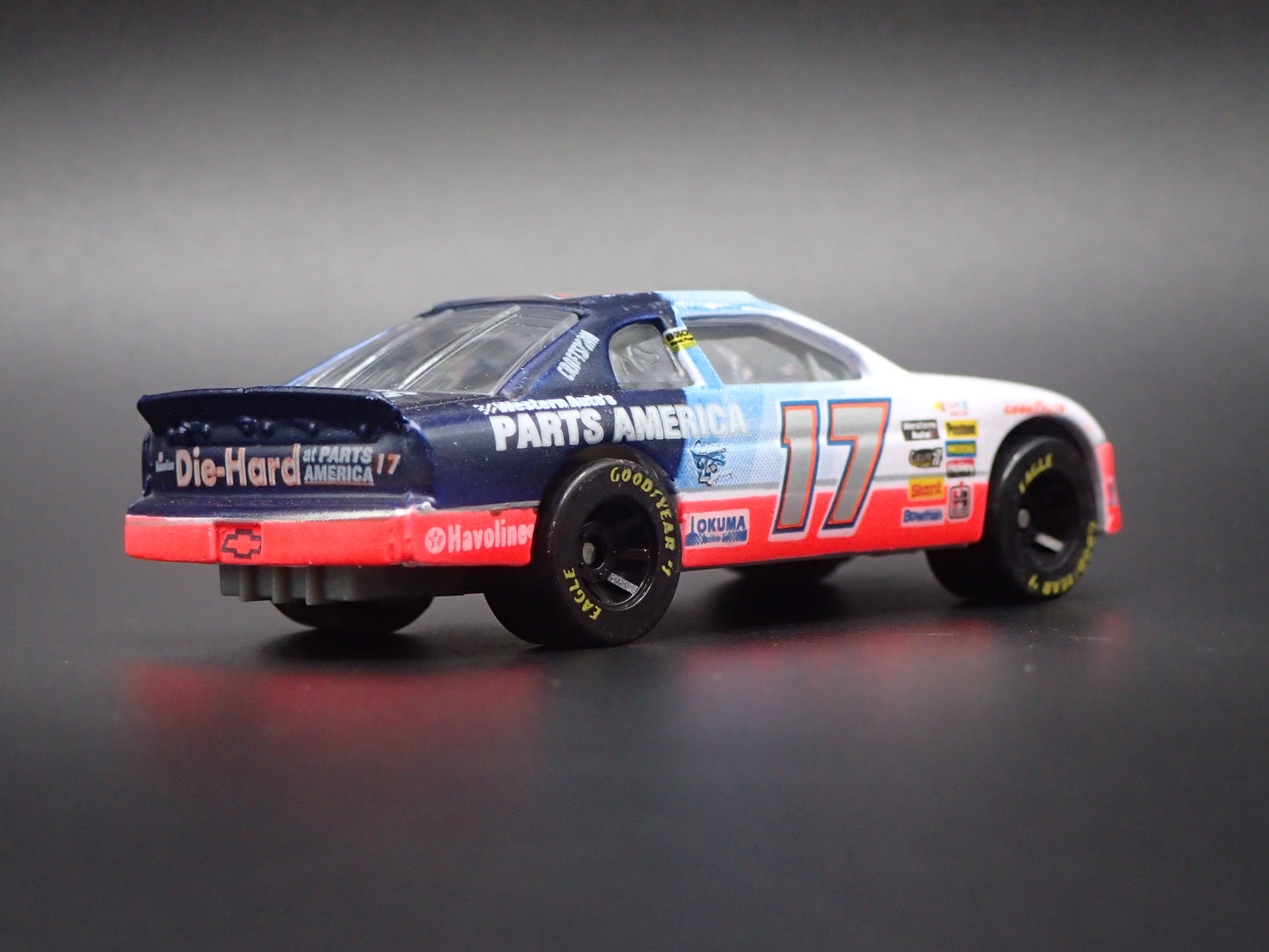 1997 CHEVY CHEVROLET MONTE CARLO DARRELL WALTRIP NASCAR 1:64 SCALE DIECAST CAR