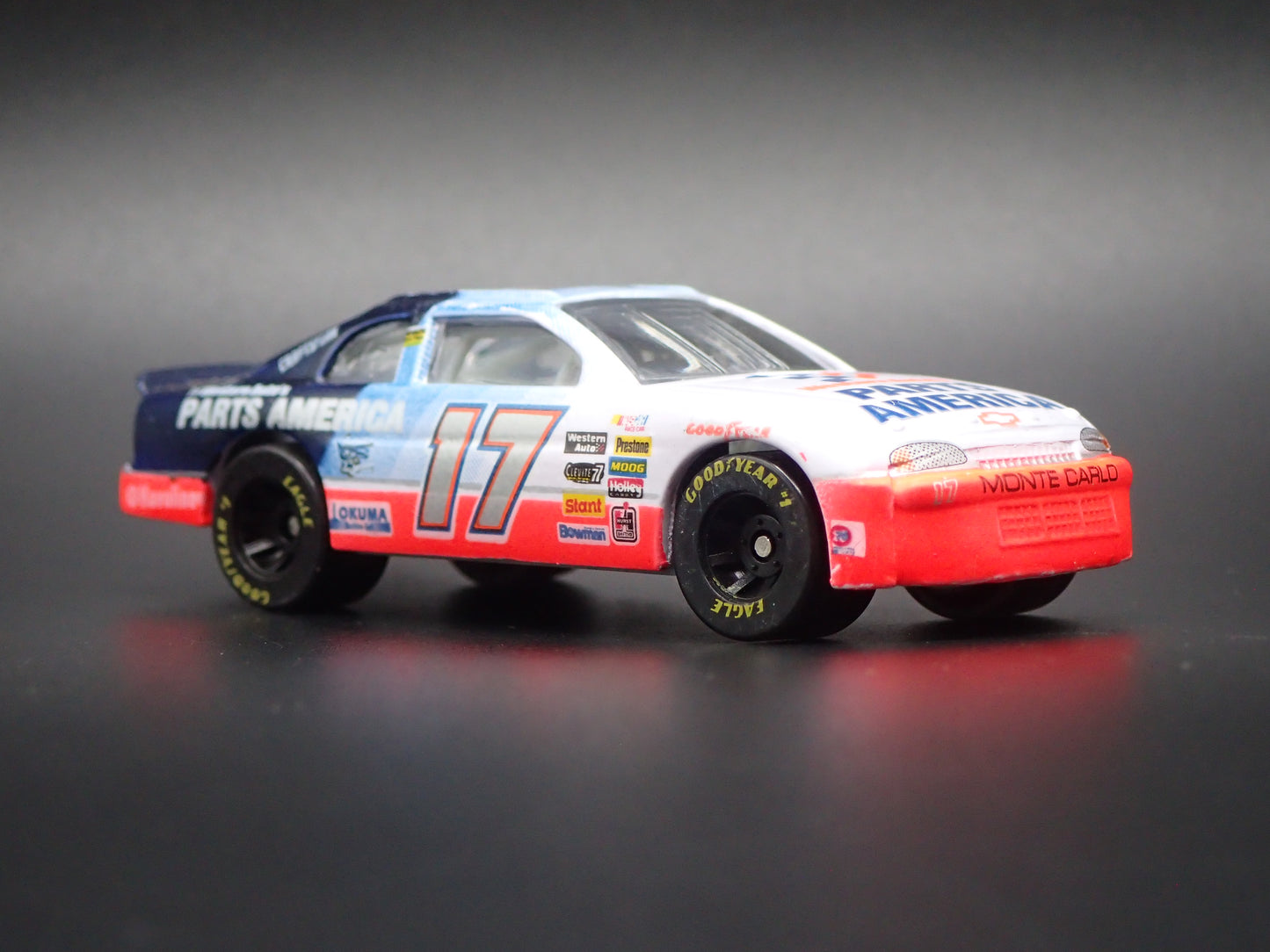 1997 CHEVY CHEVROLET MONTE CARLO DARRELL WALTRIP NASCAR 1:64 SCALE DIECAST CAR