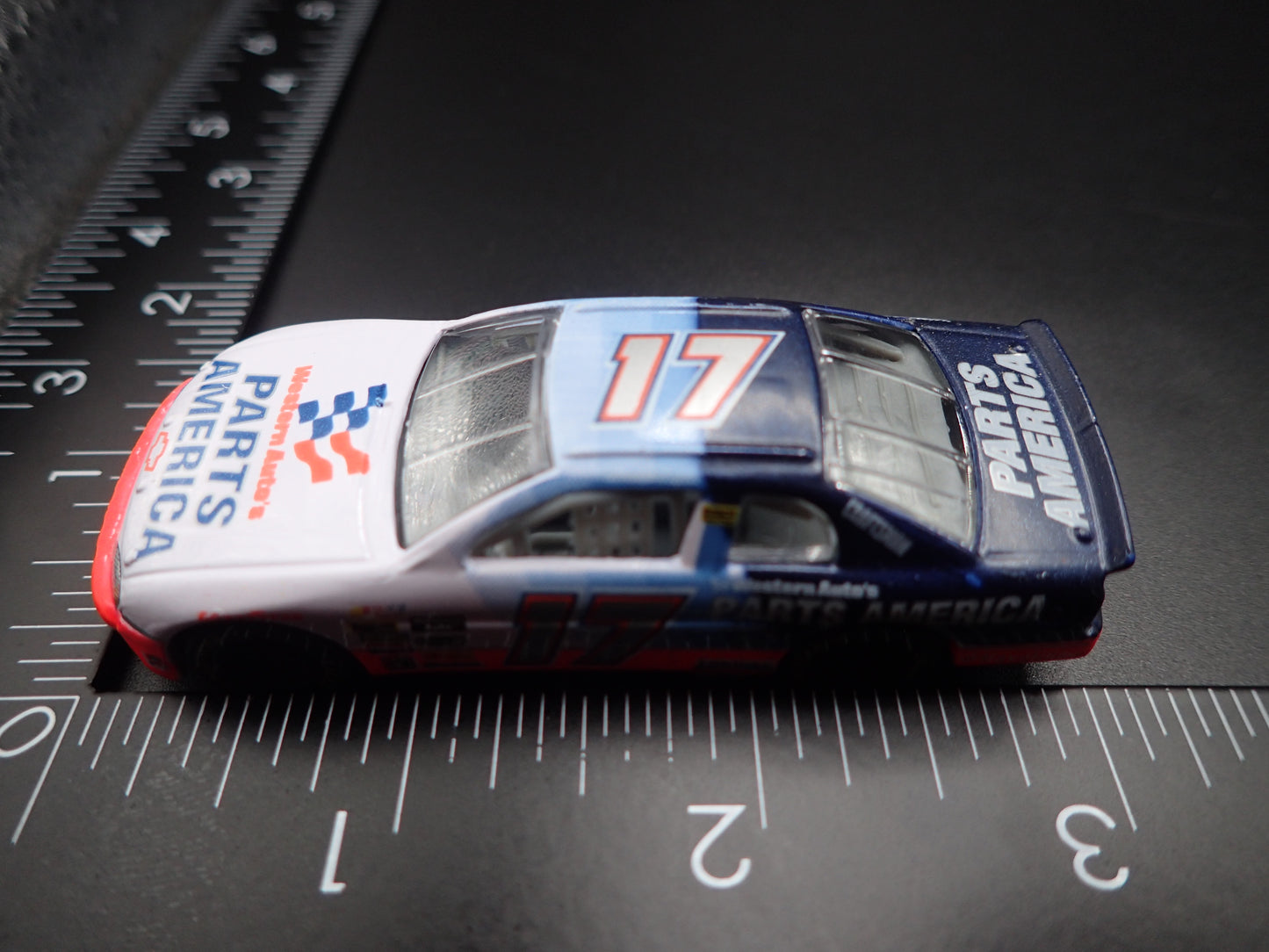 1997 CHEVY CHEVROLET MONTE CARLO DARRELL WALTRIP NASCAR 1:64 SCALE DIECAST CAR