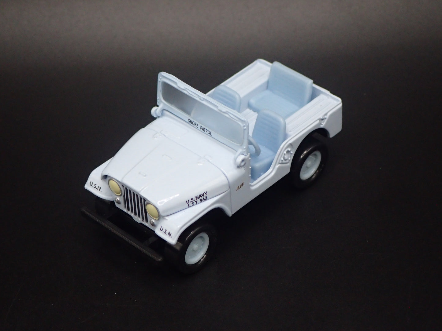 1944-1986 JEEP CJ5 US NAVY 1/64 SCALE COLLECTIBLE DIORAMA DIECAST MODEL CAR