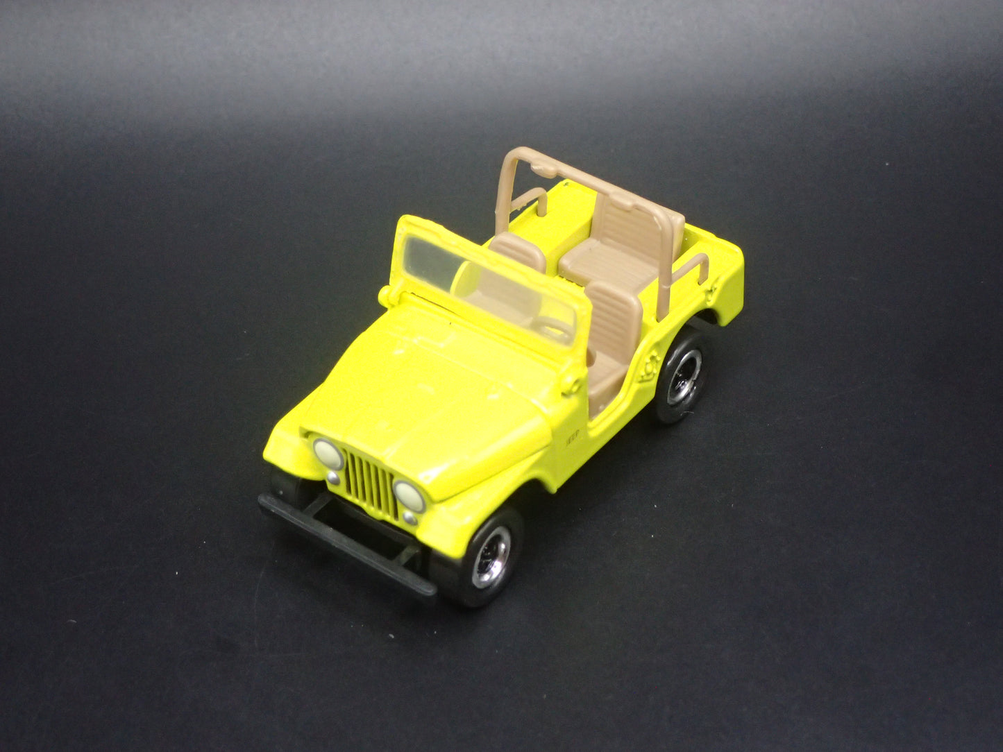 1944-1986 JEEP CJ5 NEON 1/64 SCALE COLLECTIBLE DIORAMA DIECAST MODEL CAR