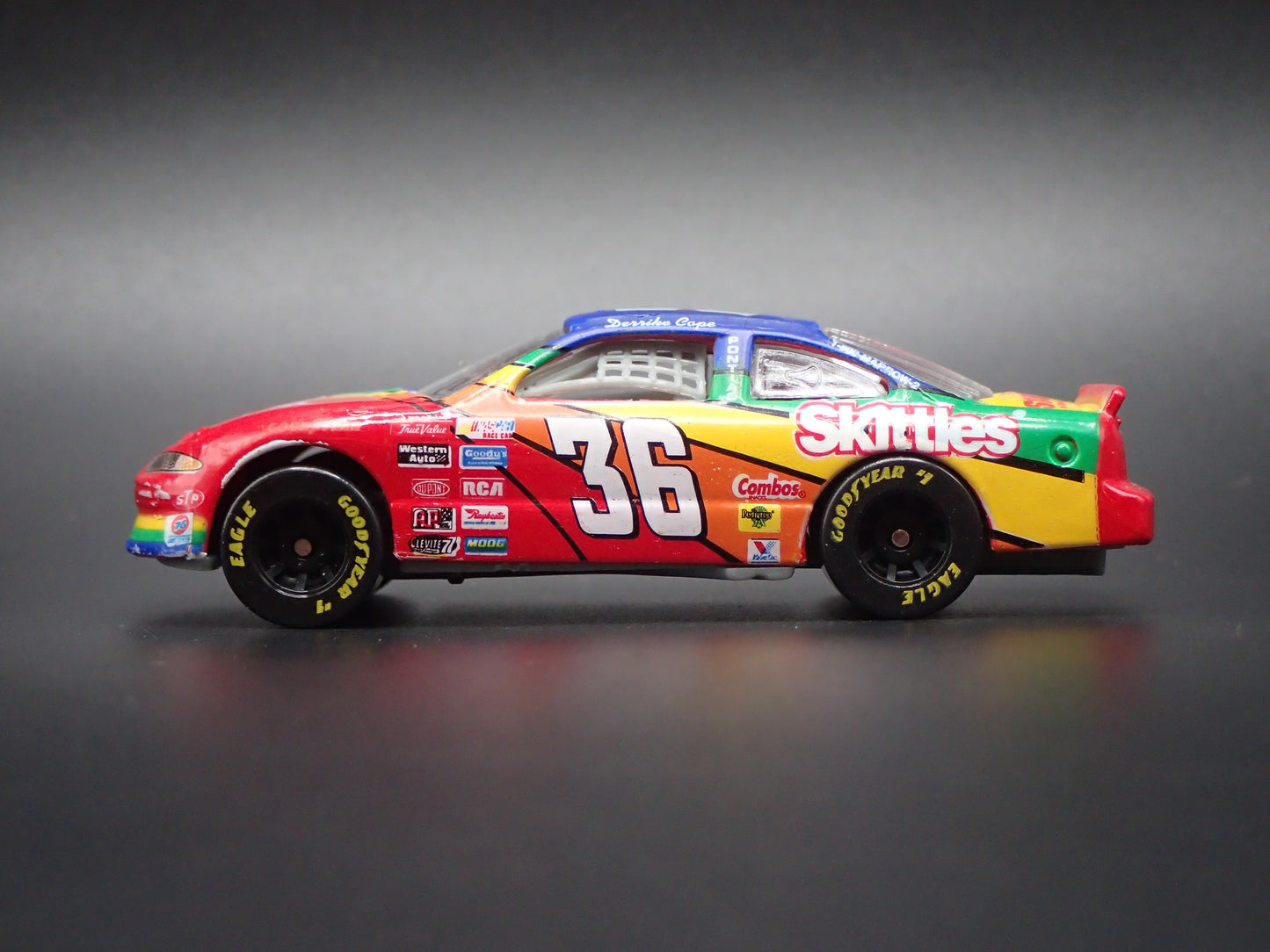 1997 97 PONTIAC GRAND PRIX 36 DERRICK COPE SKITTLES NASCAR 1:64 SCALE DIECAST CAR