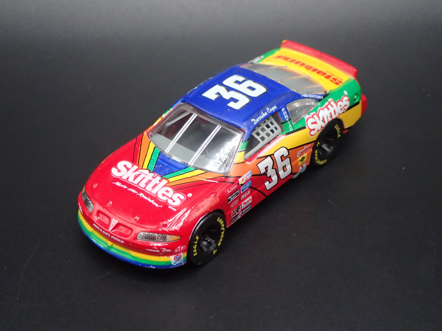 1997 97 PONTIAC GRAND PRIX 36 DERRICK COPE SKITTLES NASCAR 1:64 SCALE DIECAST CAR