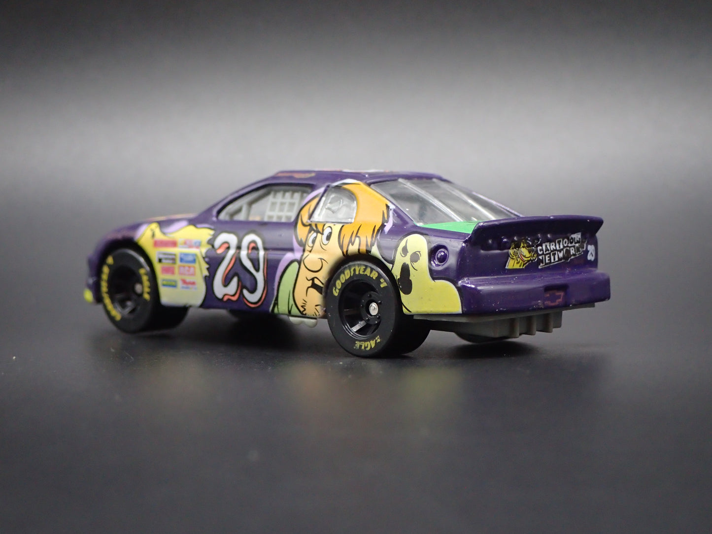 1997 CHEVY MONTE CARLO 29 ROBERT PRESSLEY SCOOBY DOO NASCAR 1/64 SCALE DIECAST CAR