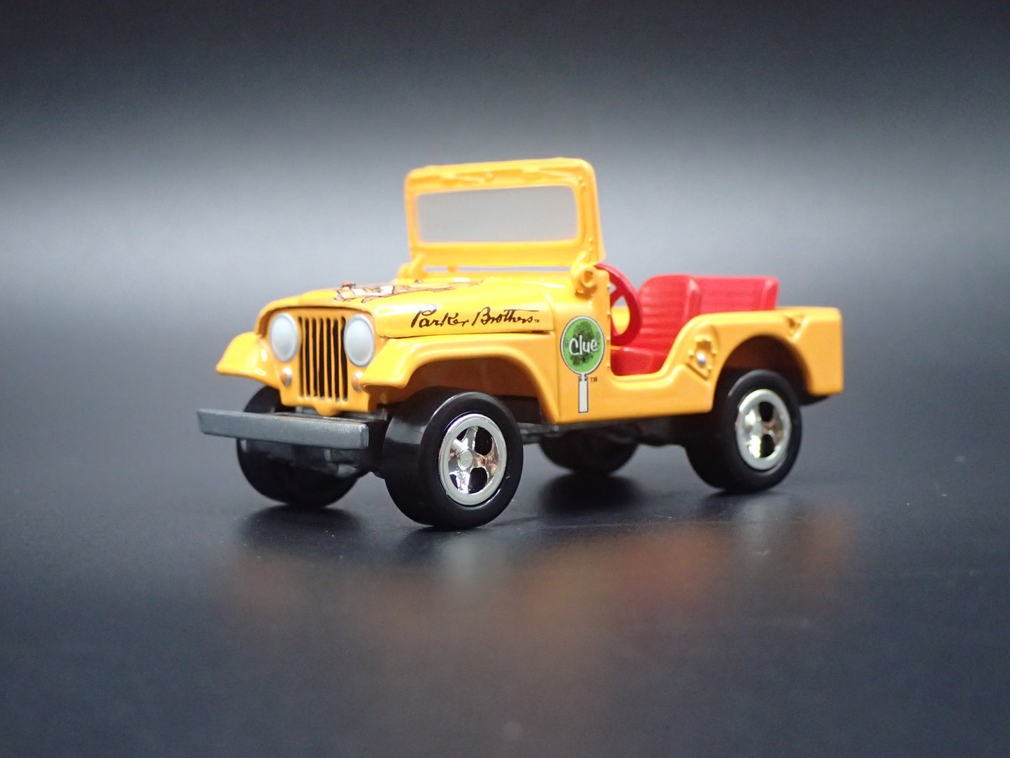 1944-1986 JEEP CJ5 CLUE 1/64 SCALE COLLECTIBLE DIORAMA DIECAST MODEL CAR