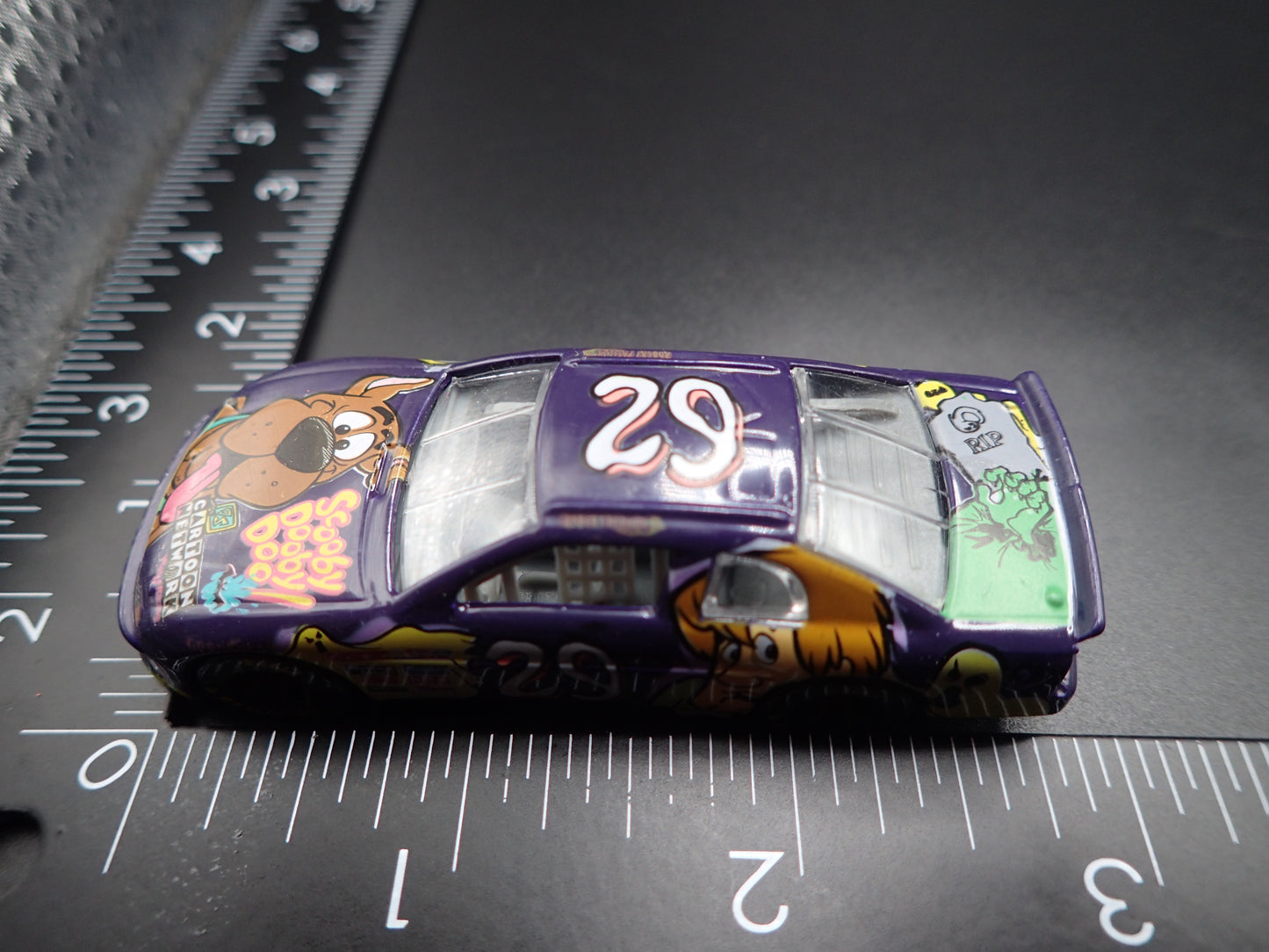 1997 CHEVY MONTE CARLO 29 ROBERT PRESSLEY SCOOBY DOO NASCAR 1/64 SCALE DIECAST CAR