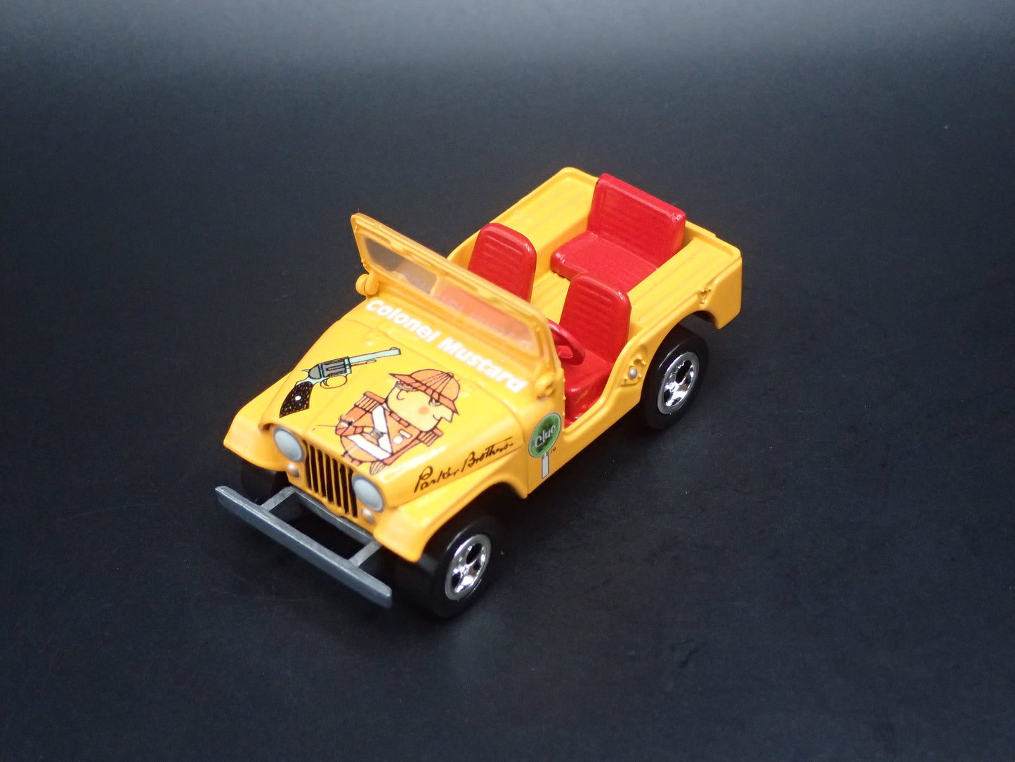 1944-1986 JEEP CJ5 CLUE 1/64 SCALE COLLECTIBLE DIORAMA DIECAST MODEL CAR