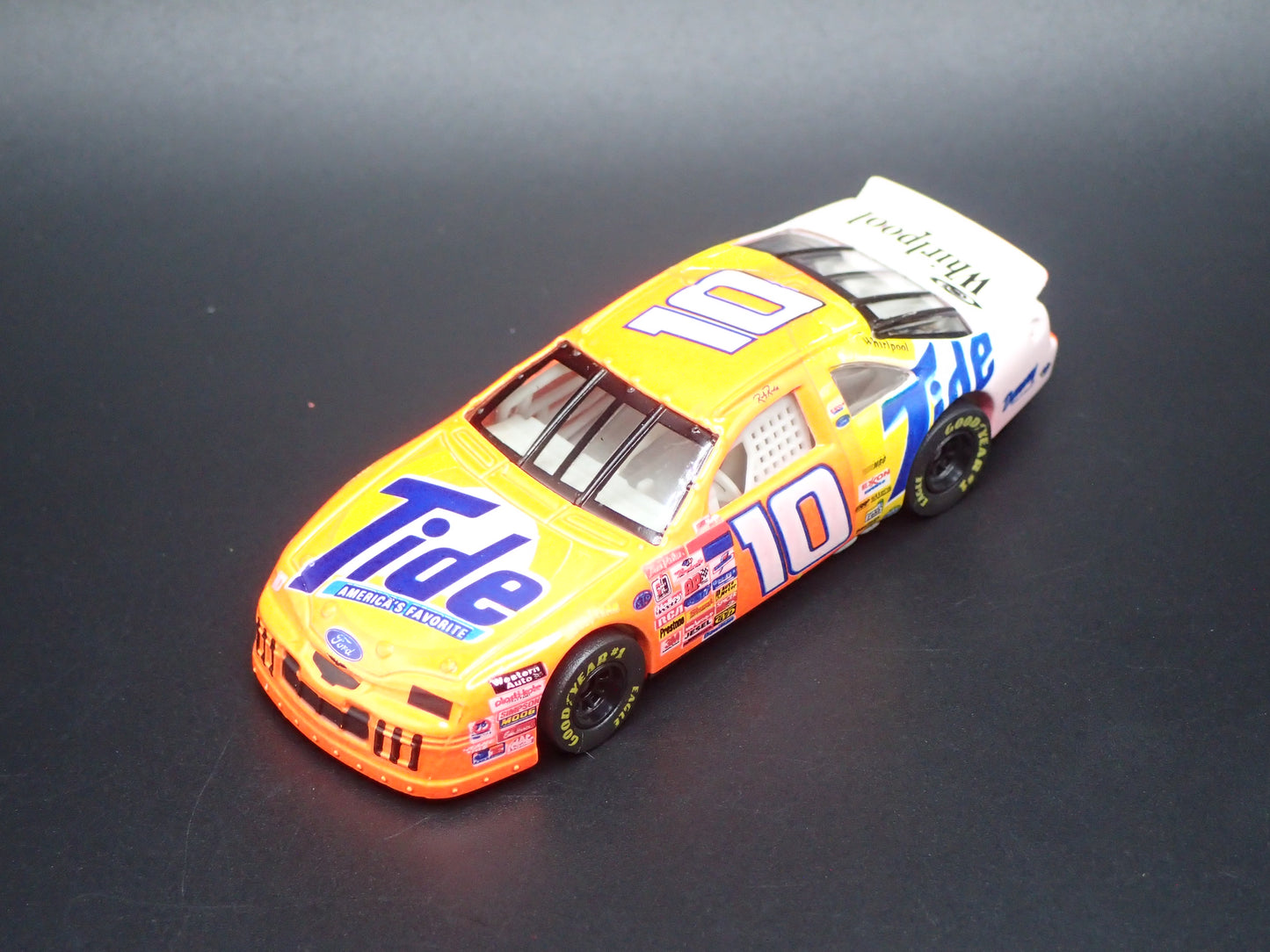 1997 97 FORD THUNDERBIRD 10 RICKY RUDD TIDE NASCAR 1:64 SCALE DIECAST MODEL CAR