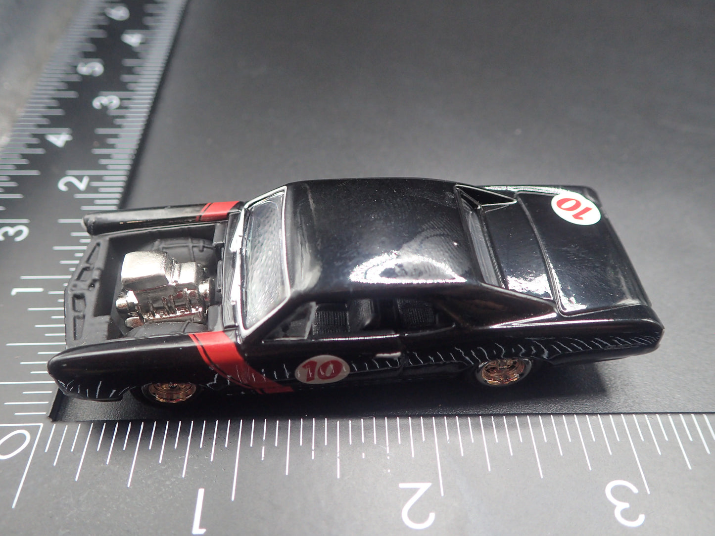 1966 66 PONTIAC GTO MUSCLE CAR 1/64 SCALE COLLECTIBLE DIORAMA DIECAST MODEL CAR