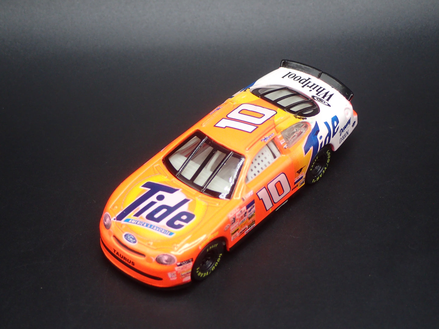 1998 98 FORD TAURUS 10 RICKY RUDD TIDE NASCAR 1/64 SCALE DIECAST MODEL CAR