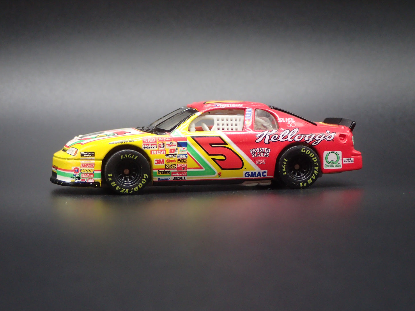 1998 CHEVY CHEVROLET MONTE CARLO 5 TERRY LABONTE NASCAR 1:64 SCALE DIECAST CAR