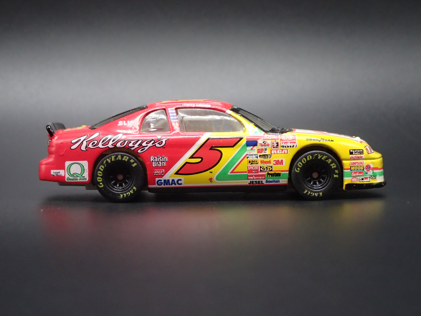 1998 CHEVY CHEVROLET MONTE CARLO 5 TERRY LABONTE NASCAR 1:64 SCALE DIECAST CAR