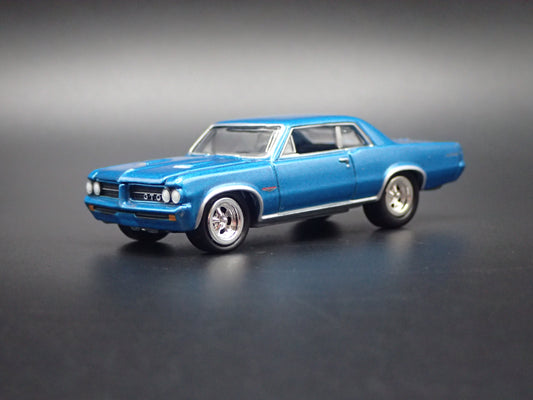1964 64 PONTIAC GTO TEAL RARE 1/64 SCALE COLLECTIBLE DIORAMA DIECAST MODEL CAR