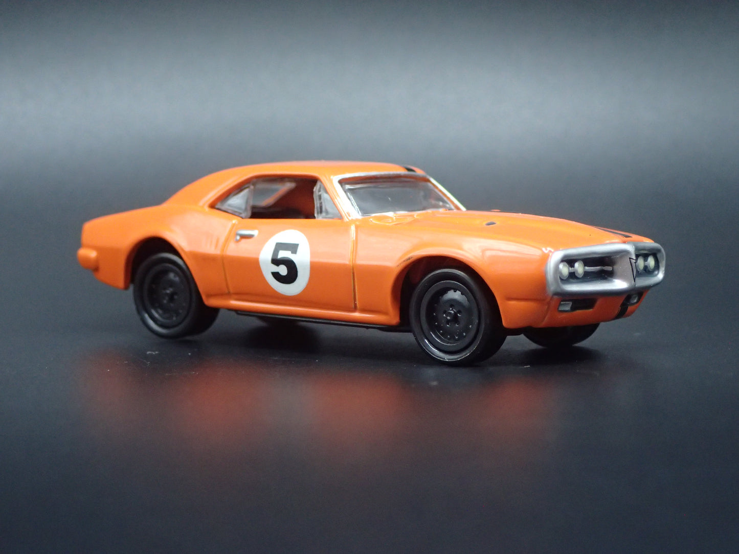 1967 67 PONTIAC FIREBIRD ORANGE 1:64 SCALE COLLECTIBLE DIORAMA DIECAST MODEL CAR