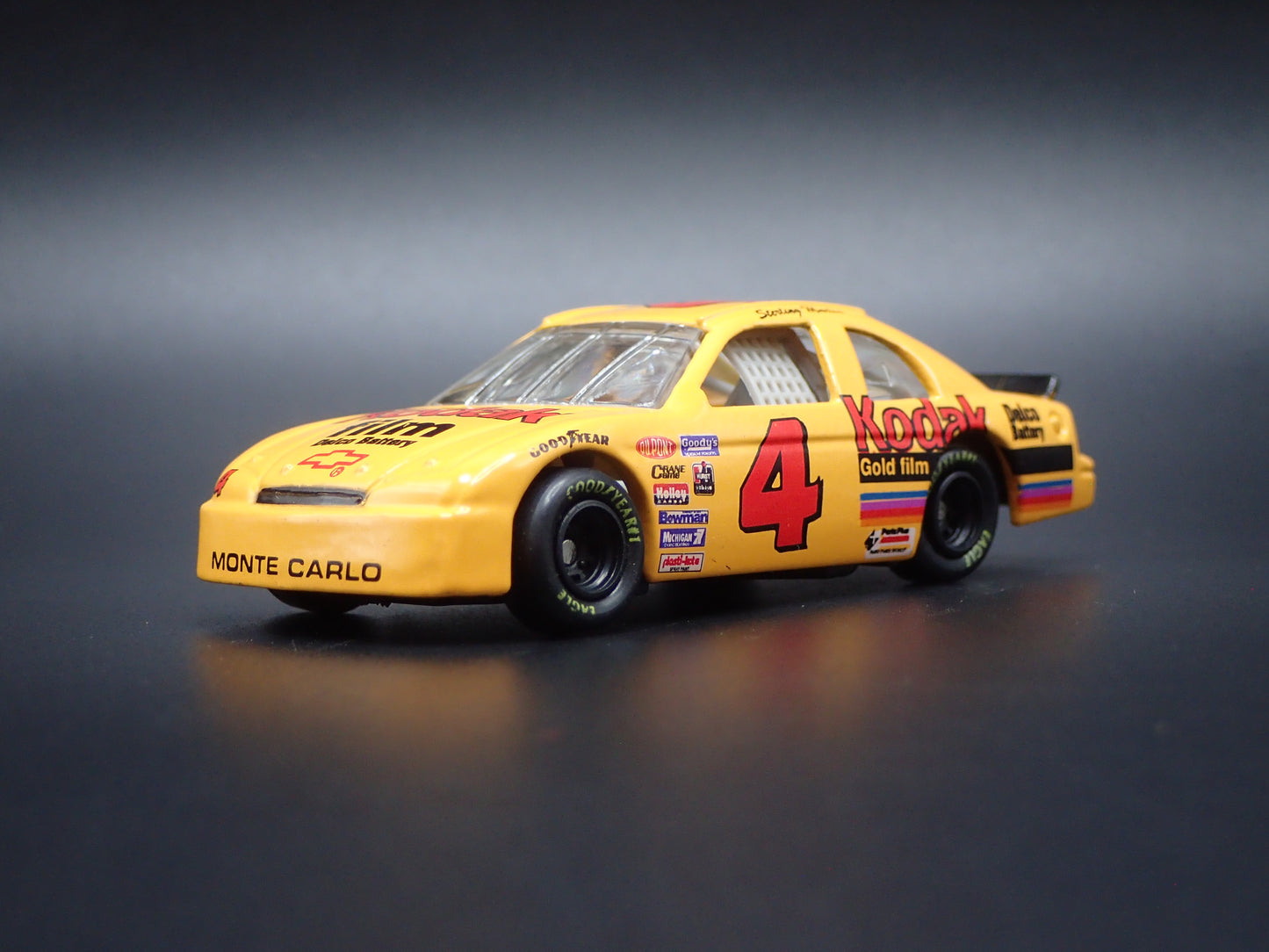 1996 CHEVY CHEVROLET MONTE CARLO 4 STERLING MARTIN NASCAR 1:64 DIECAST MODEL CAR