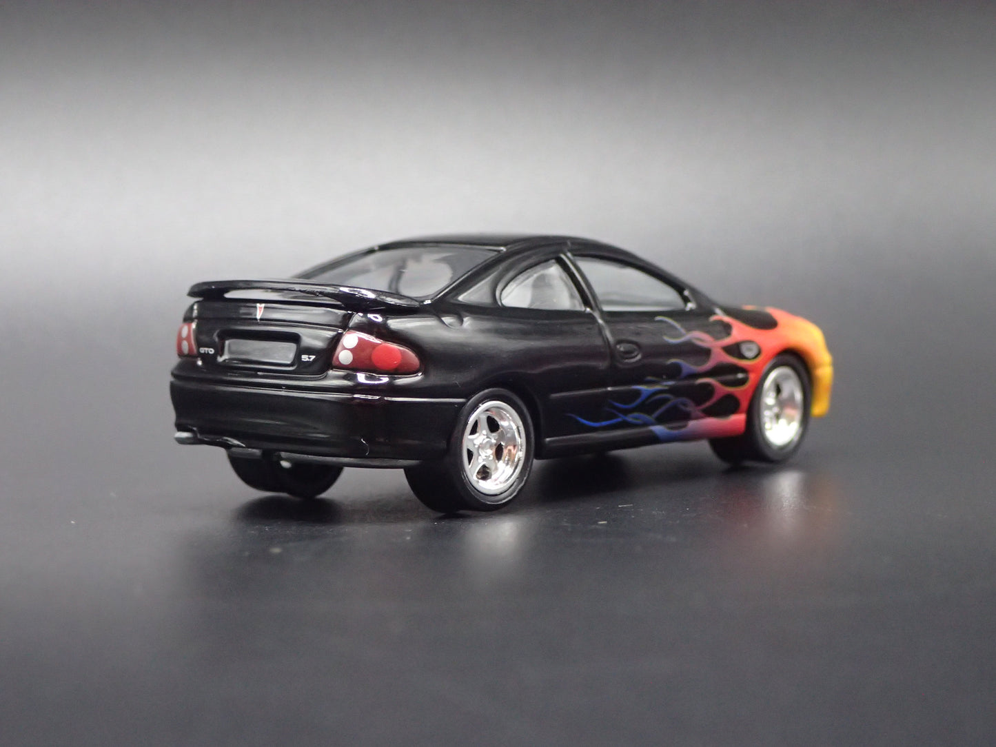 2004-2006 PONTIAC GTO BLACK 1:64 SCALE DIECAST MODEL CAR