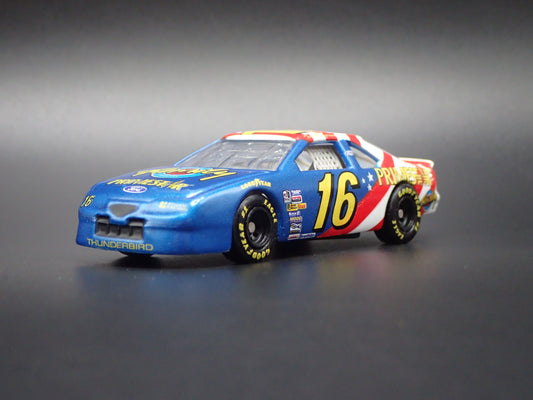 1996 96 FORD THUNDERBIRD 16 TED MUSGRAVE NASCAR 1:64 SCALE DIECAST MODEL CAR