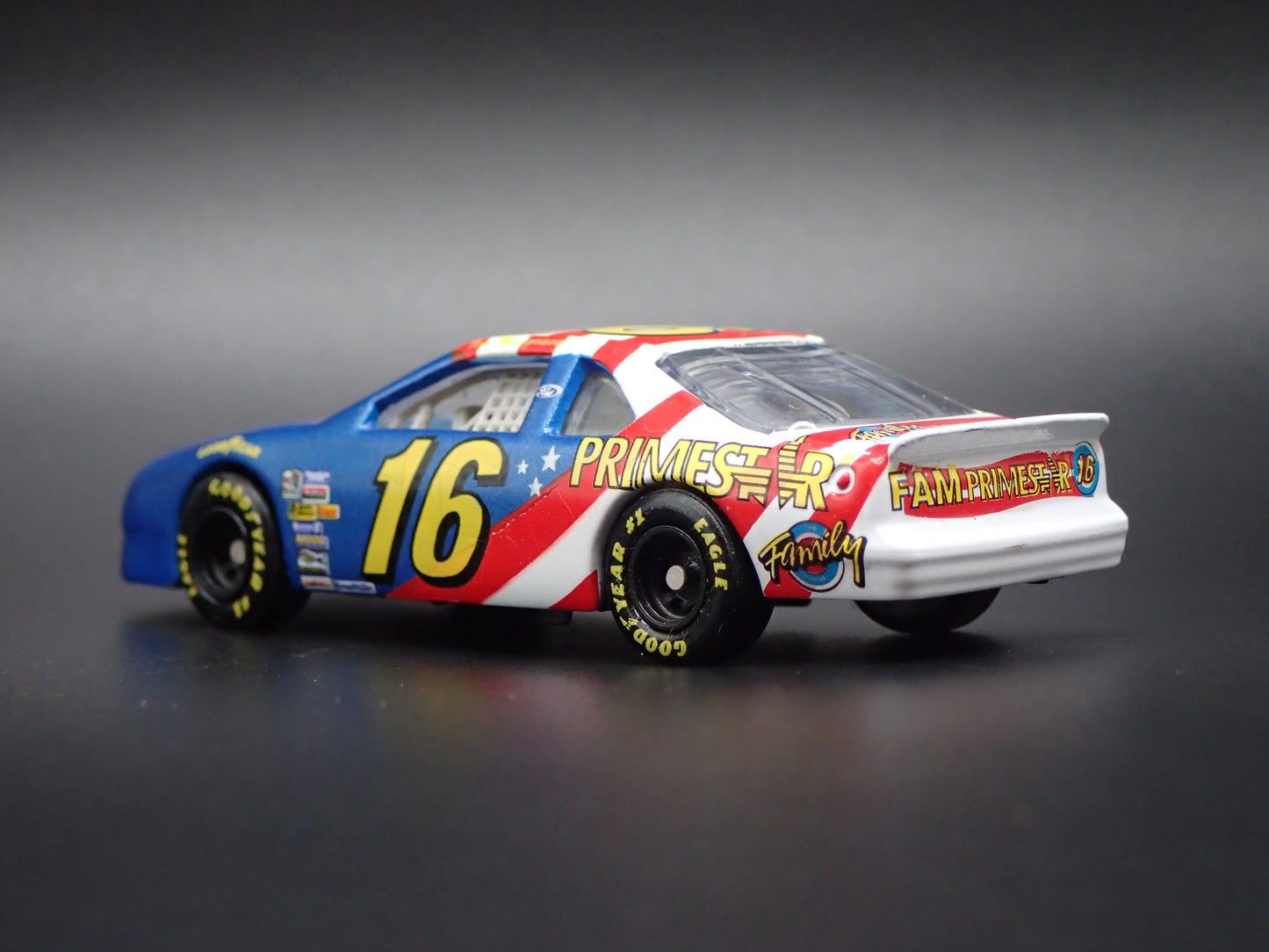 1996 96 FORD THUNDERBIRD 16 TED MUSGRAVE NASCAR 1:64 SCALE DIECAST MODEL CAR