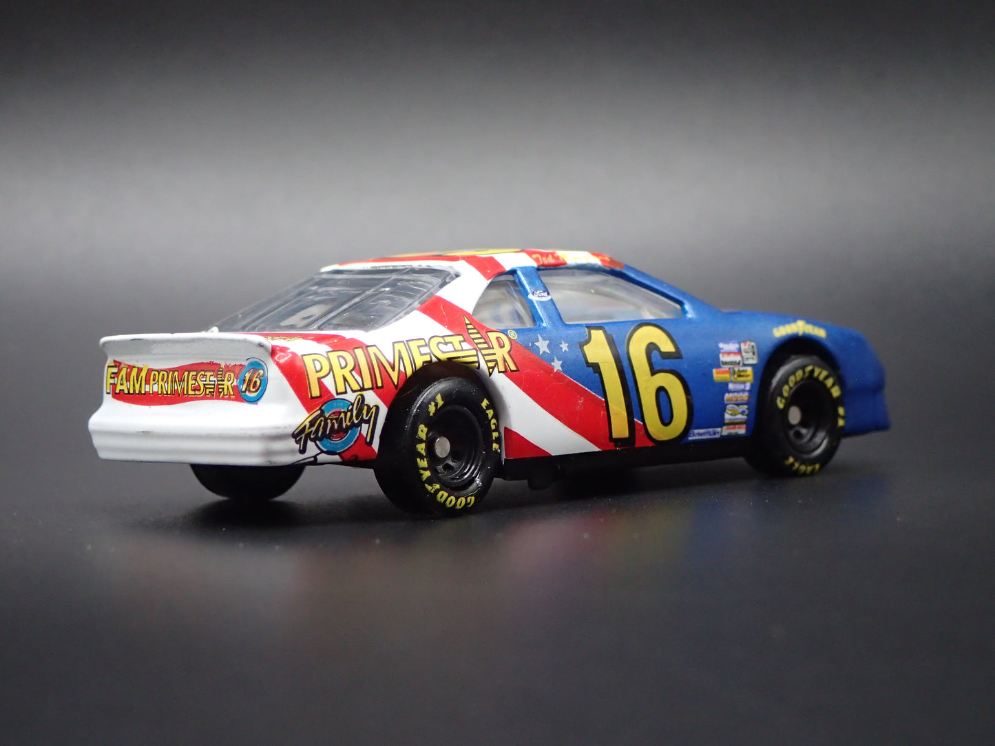1996 96 FORD THUNDERBIRD 16 TED MUSGRAVE NASCAR 1:64 SCALE DIECAST MODEL CAR