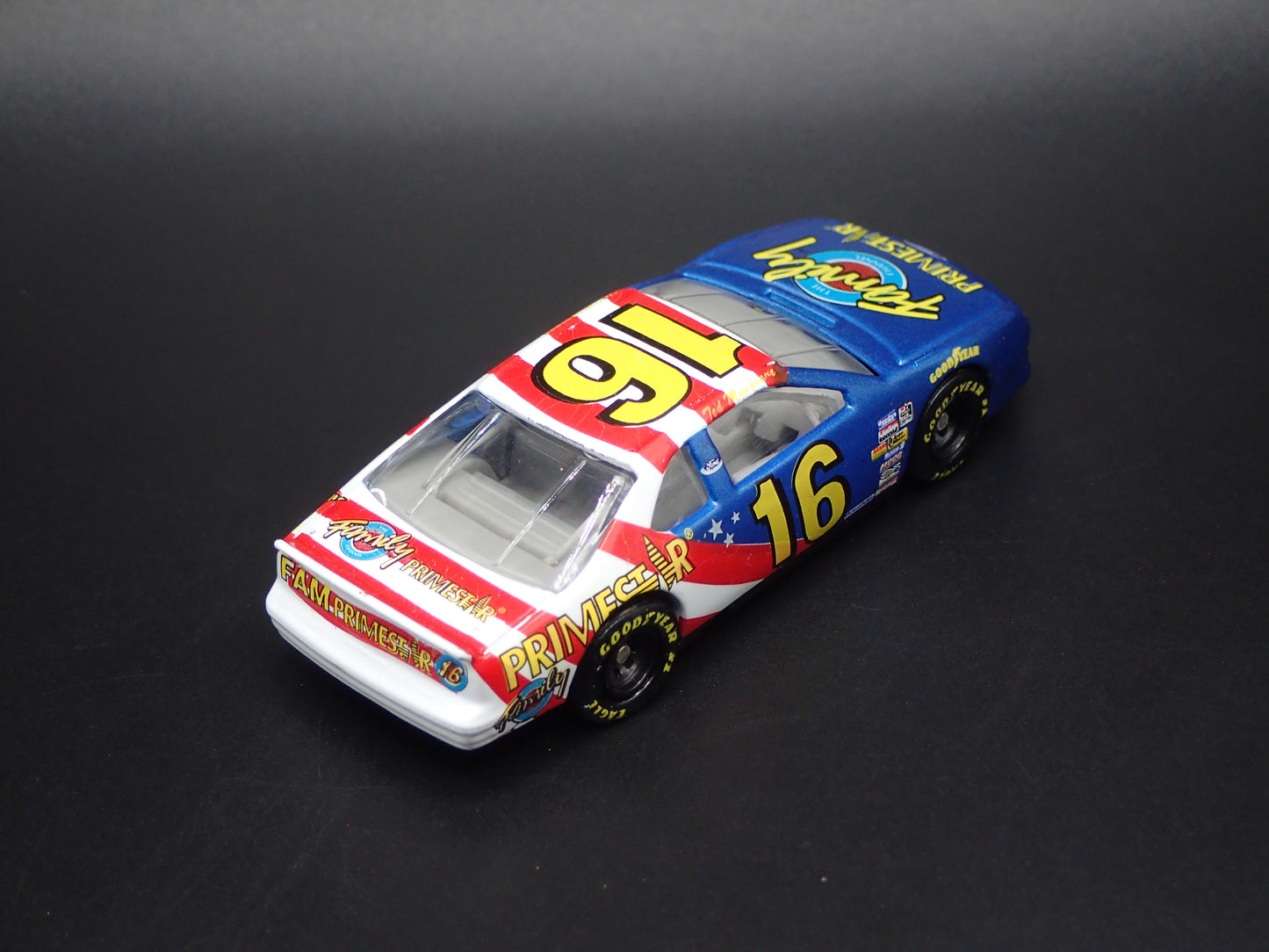 1996 96 FORD THUNDERBIRD 16 TED MUSGRAVE NASCAR 1:64 SCALE DIECAST MODEL CAR