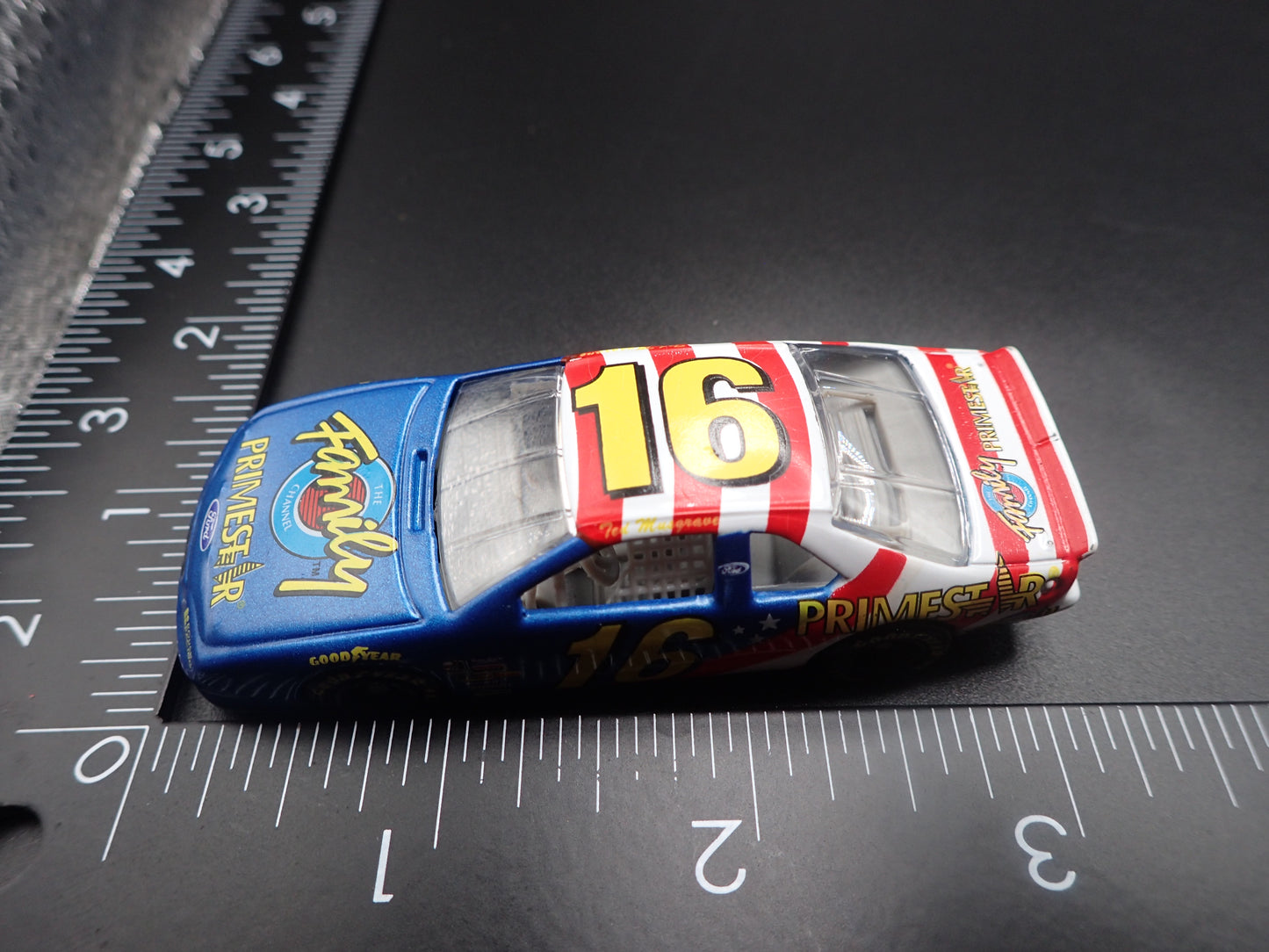 1996 96 FORD THUNDERBIRD 16 TED MUSGRAVE NASCAR 1:64 SCALE DIECAST MODEL CAR