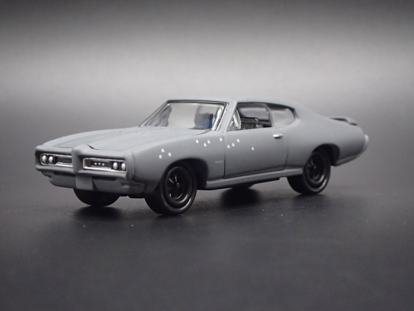 1969 69 PONTIAC GTO THE PUNISHER 1:64 SCALE DIORAMA DIECAST MODEL CAR