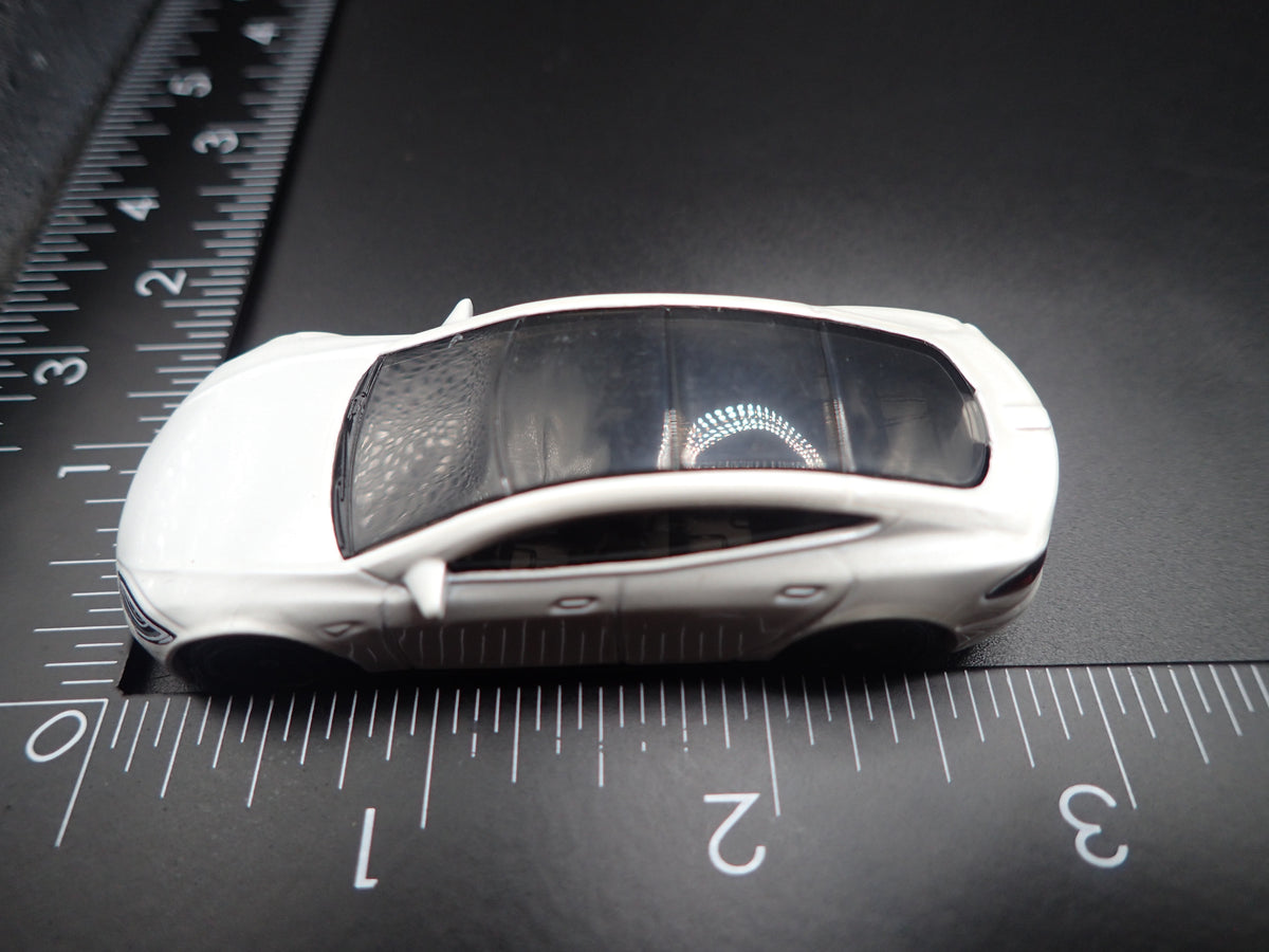 2016-2025 TESLA MODEL S WHITE 1/64 SCALE COLLECTIBLE DIORAMA DIECAST MODEL CAR