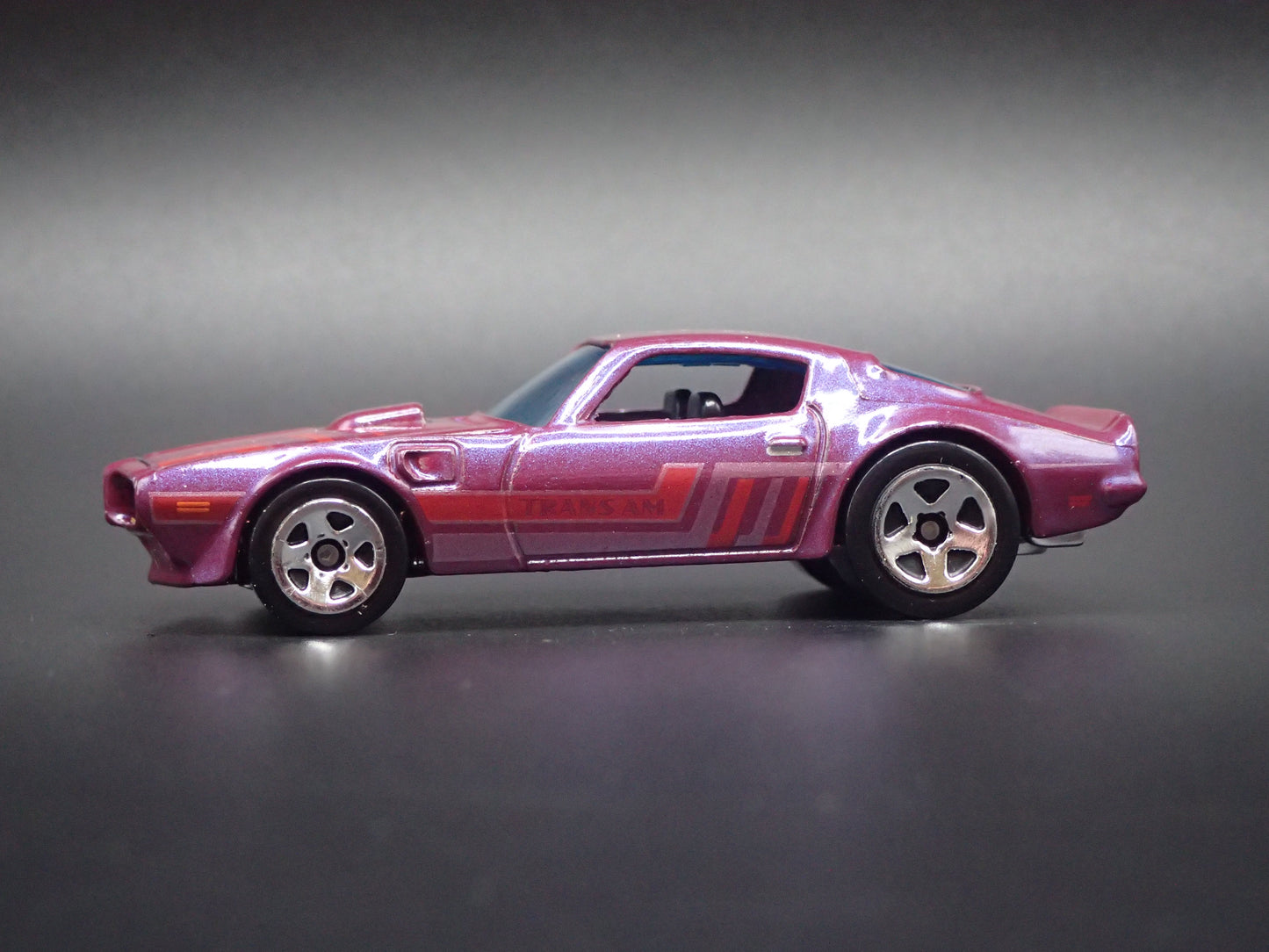 1973 73 PONTIAC FIREBIRD TRANS AM TA 1:64 SCALE COLLECTIBLE DIECAST MODEL CAR