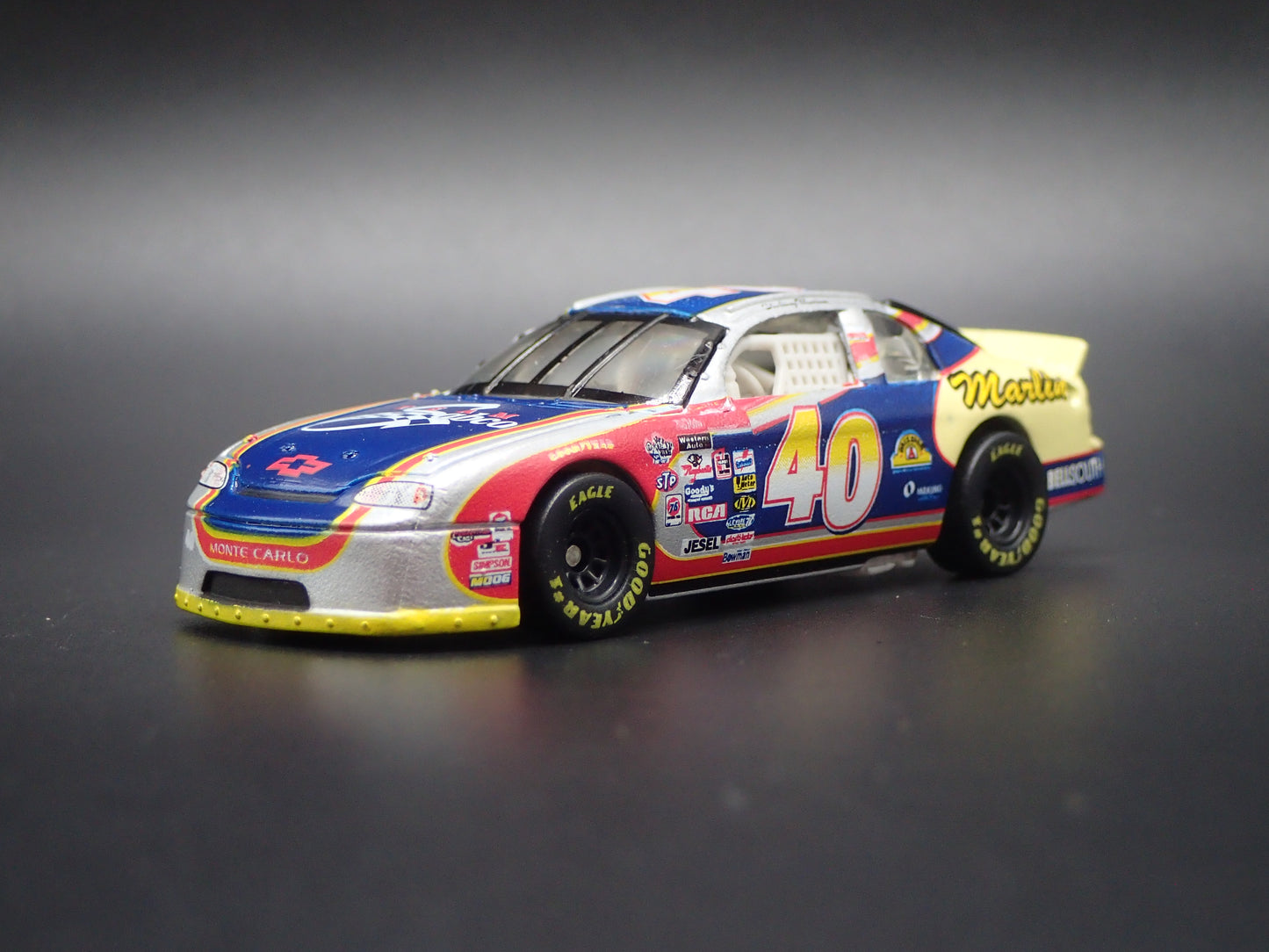 1998 CHEVY CHEVROLET MONTE CARLO 40 STERLING MARLIN NASCAR 1:64 SCALE DIECAST MODEL CAR