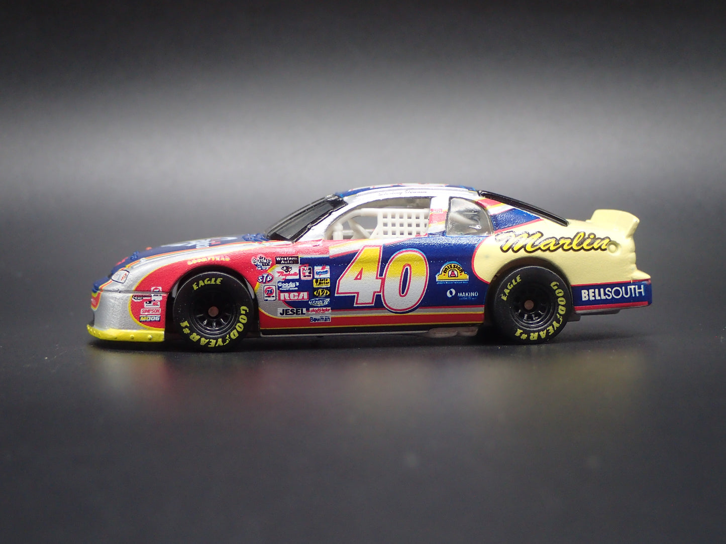 1998 CHEVY CHEVROLET MONTE CARLO 40 STERLING MARLIN NASCAR 1:64 SCALE DIECAST MODEL CAR